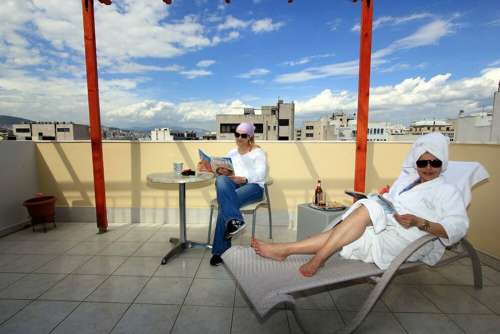 Фото Hotel Triton