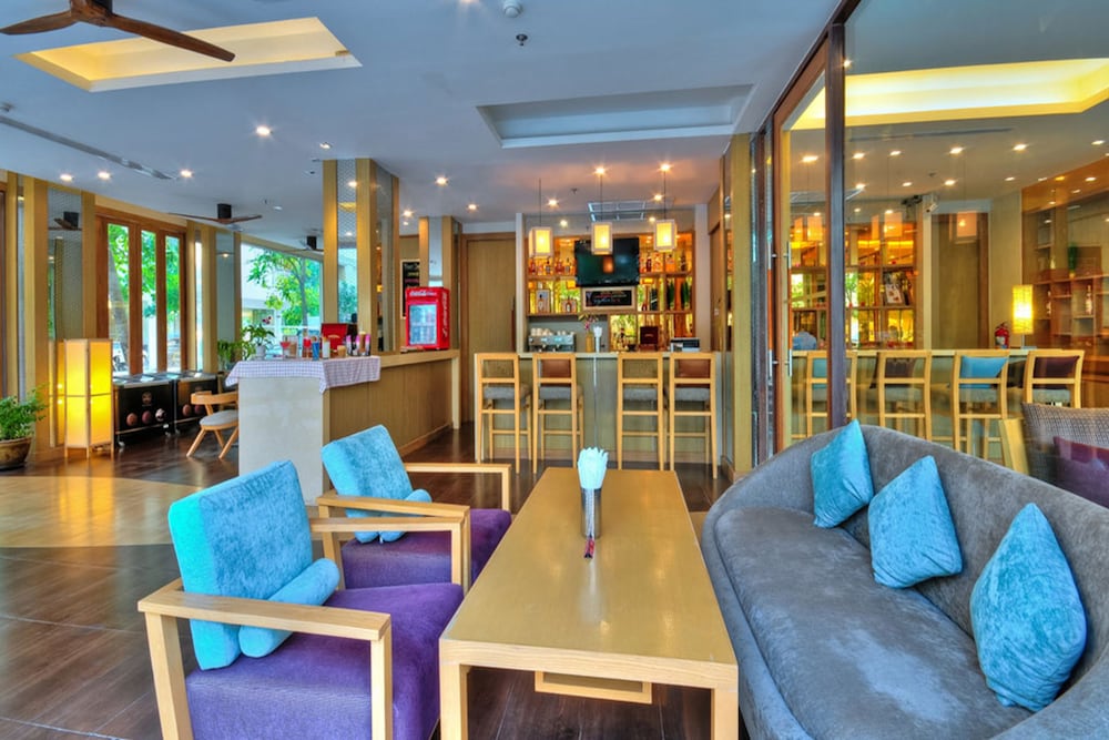 Фото Ashlee Plaza Patong Hotel & Spa