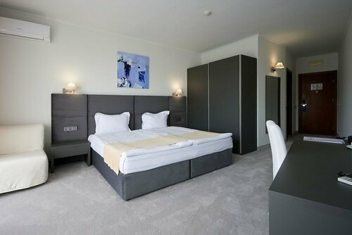 Гостиница Hotel Continental в Золотых Песках