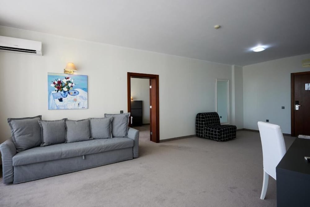 Фото Hotel Continental