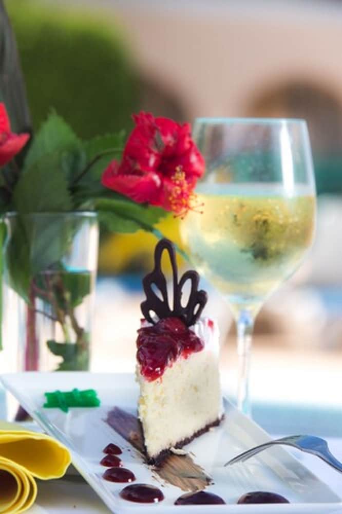 Фото The Cardiff Hotel & SPA