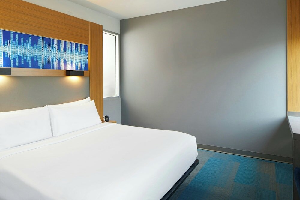 Фото Aloft Austin at The Domain