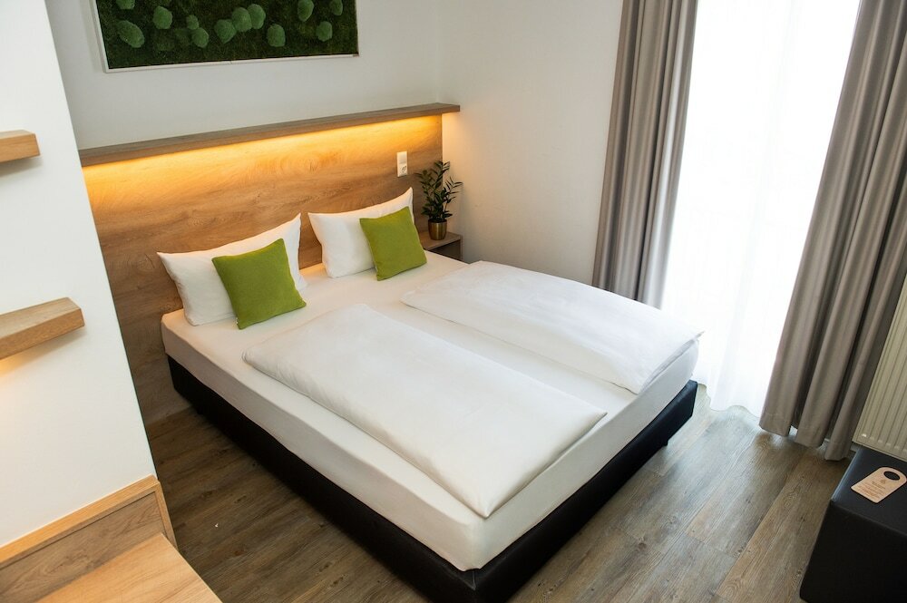 Фото Hotel Perlach Allee by Blattl