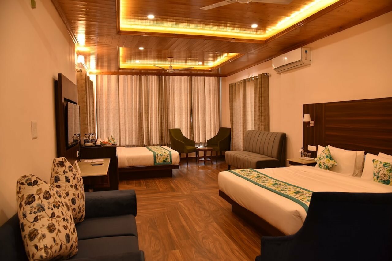 Фото Mastiff Hotel Gopalpur