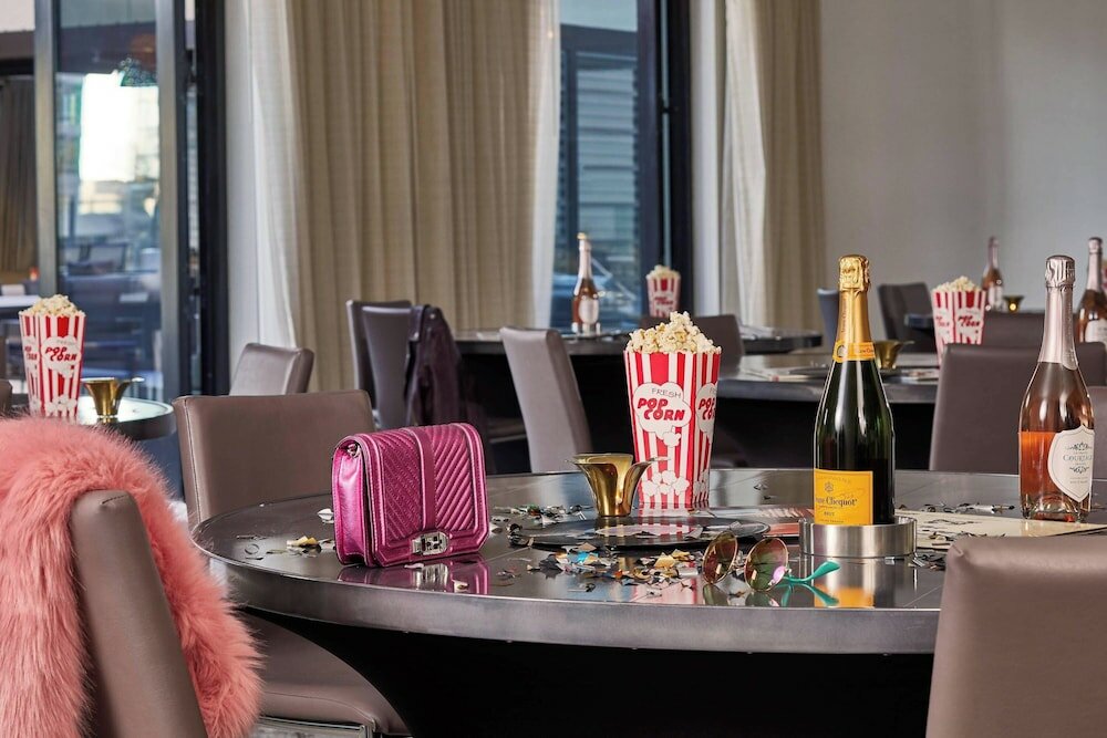 Фото Moxy Atlanta Midtown