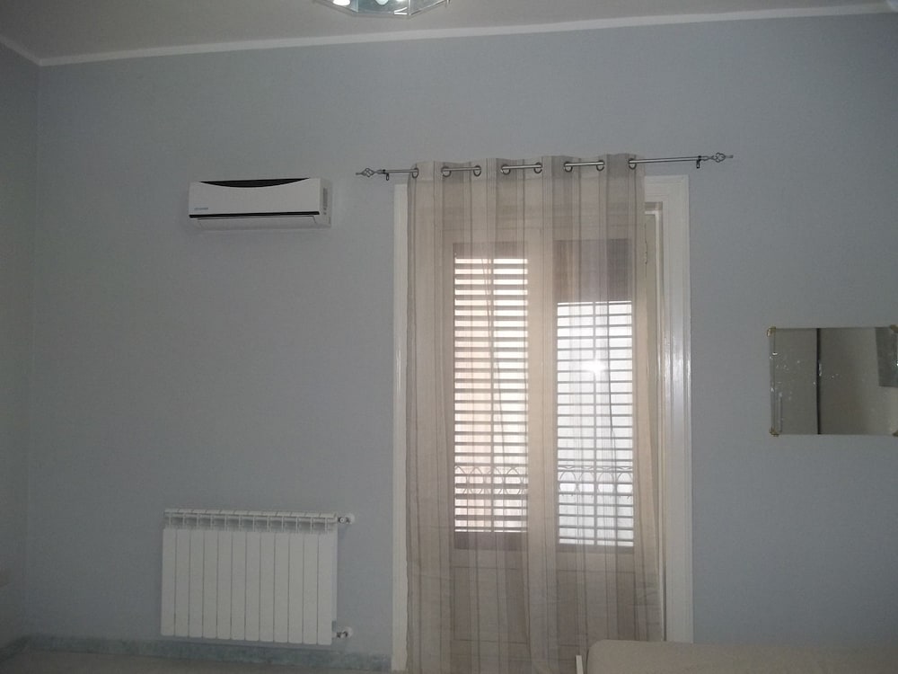 Фото Stazione di Palermo affitti