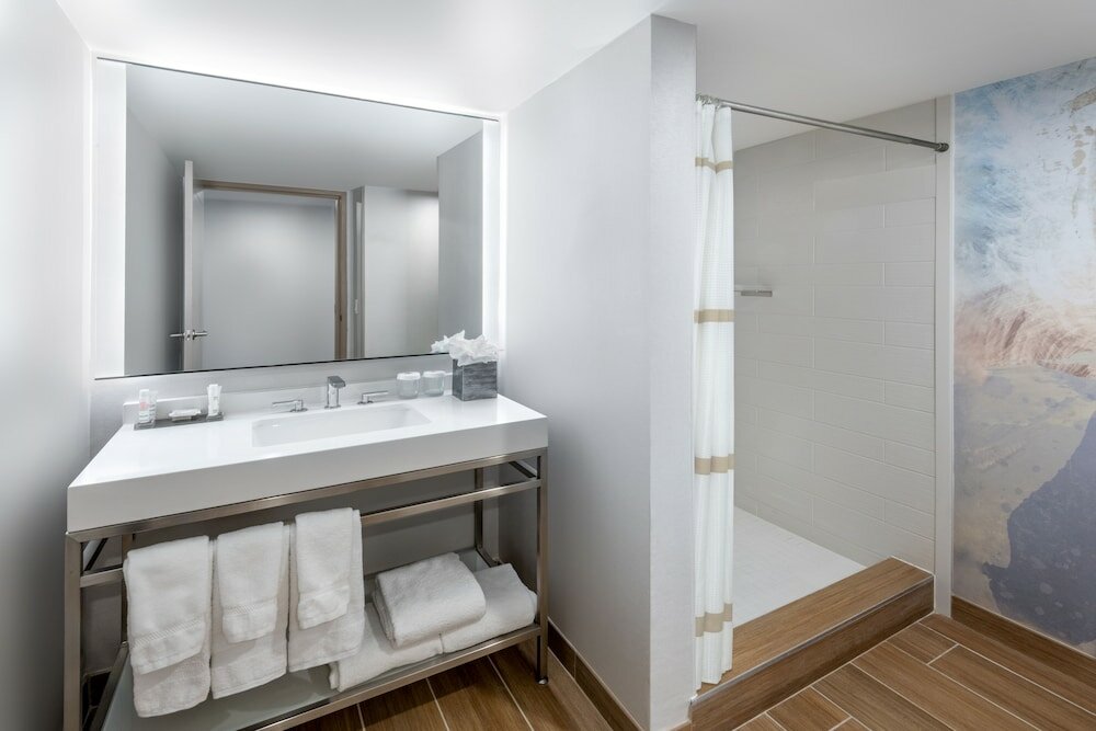 Фото Marriott Madison West