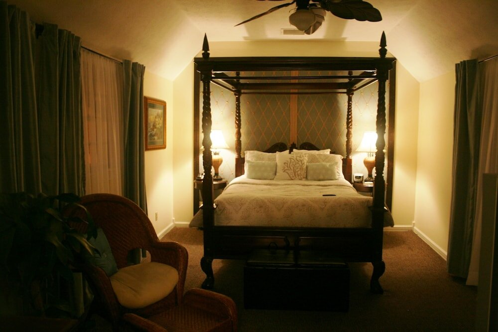 Фото Old City House Inn and Restaurant