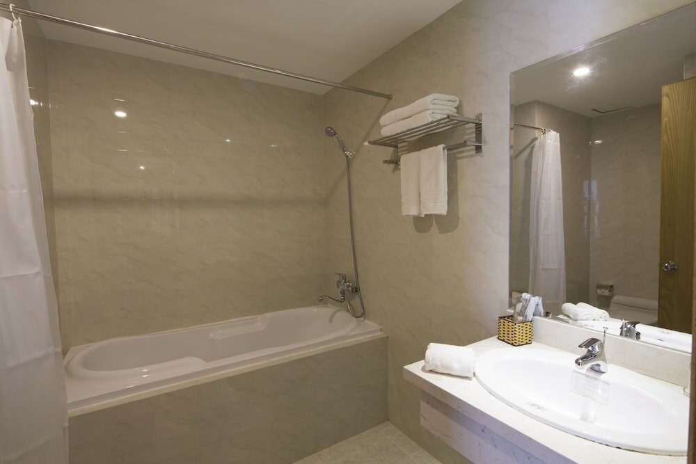 Фото Majestic Star Hotel