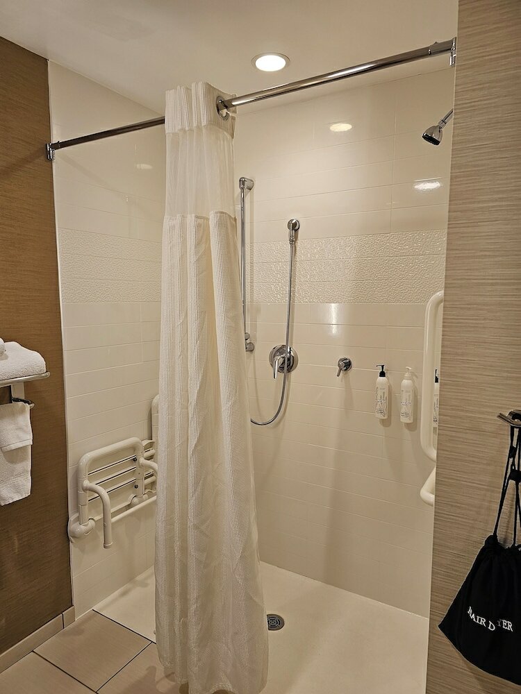 Фото Fairfield Inn & Suites by Marriott Butte