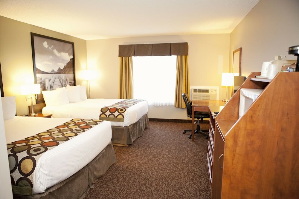 Фото Super 8 by Wyndham Cochrane