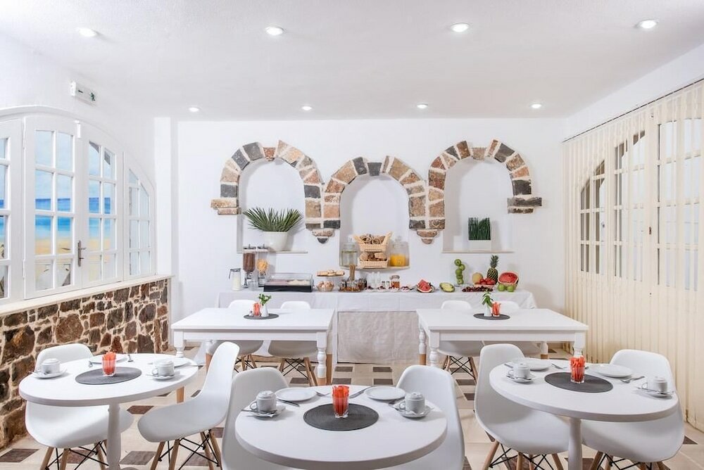 Фото Mistral Hotel - Adults Only