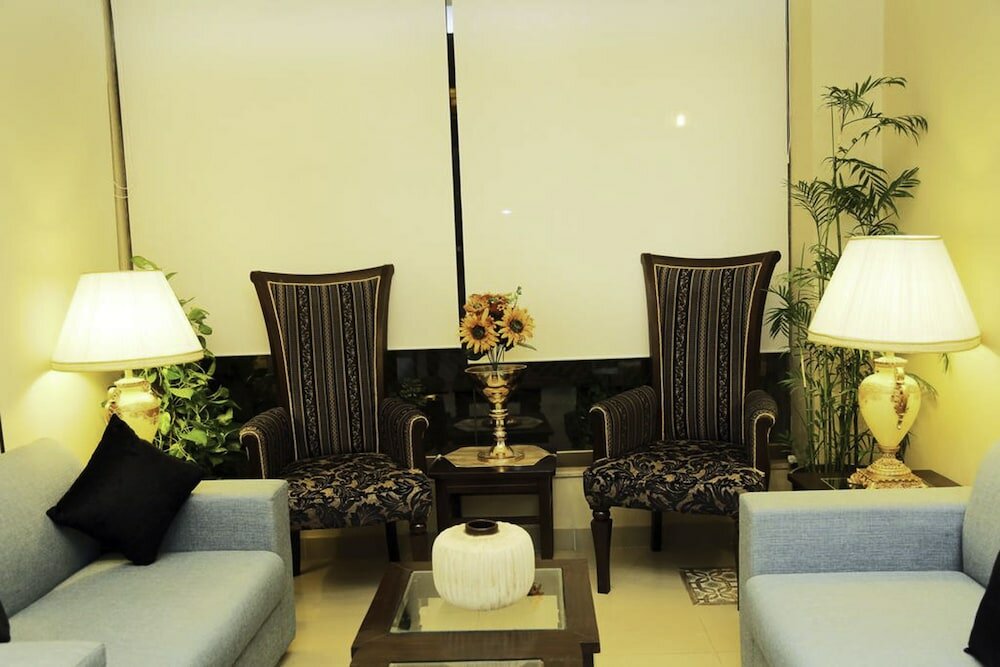 Фото Royal Elegance Hotel