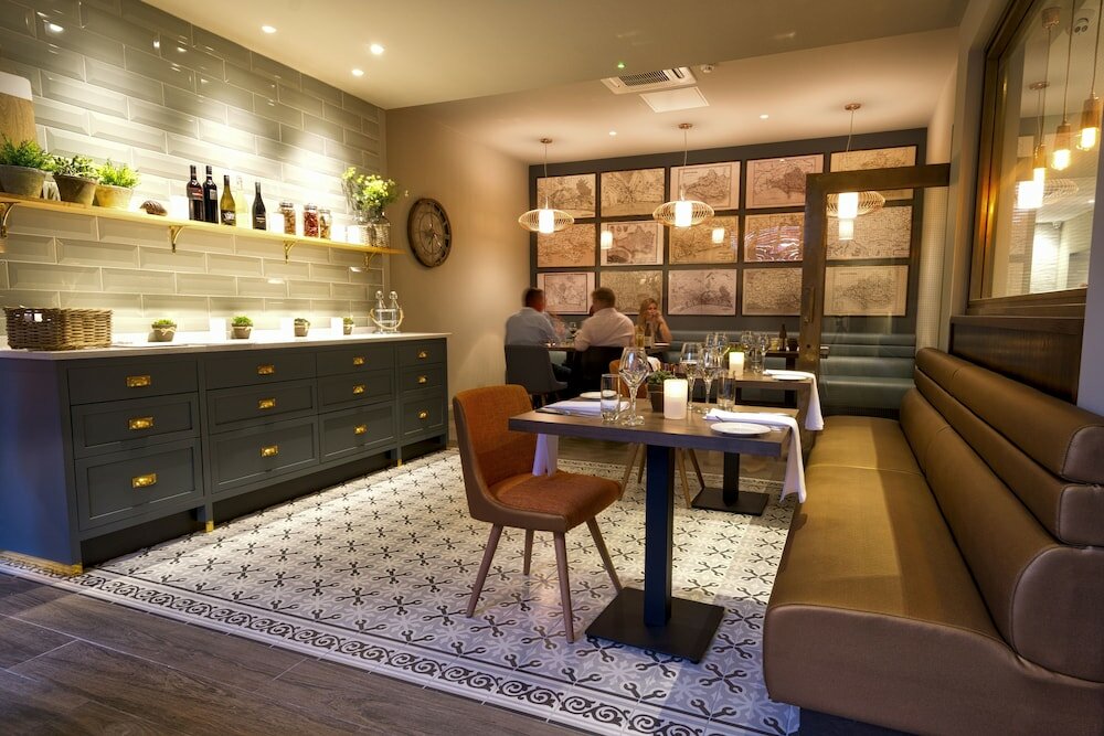 Фото The Orchid Hotel