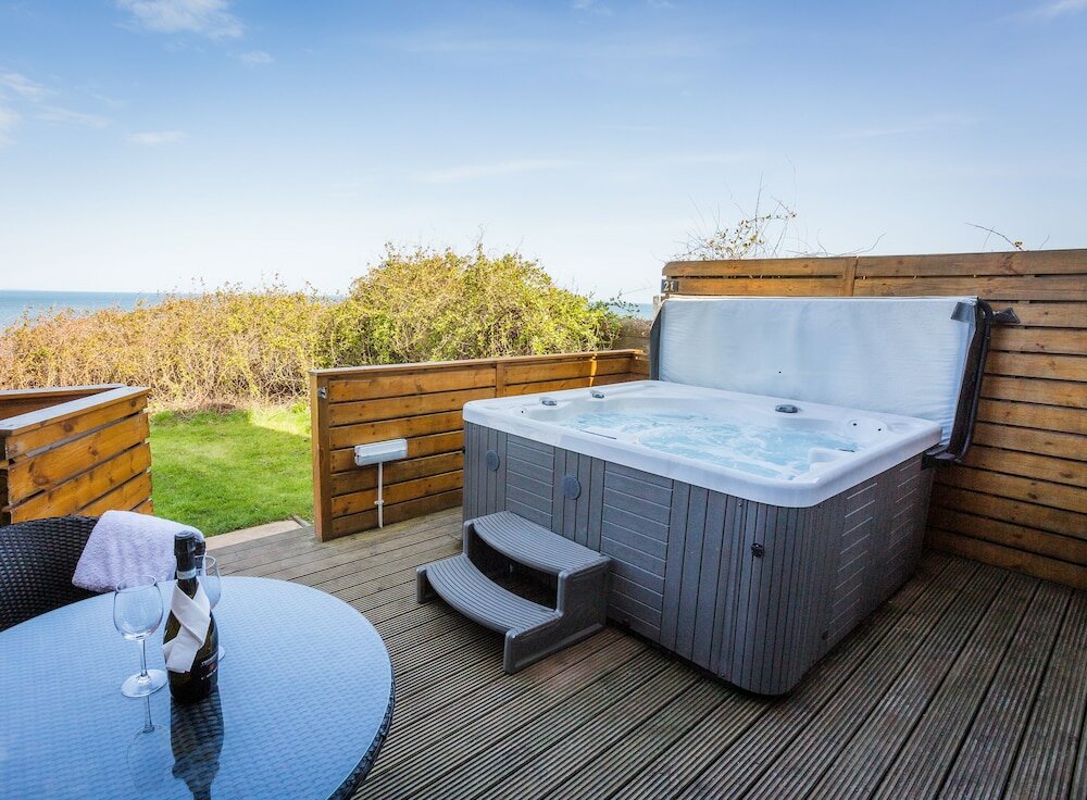 Фото Bayswell Park Hotel