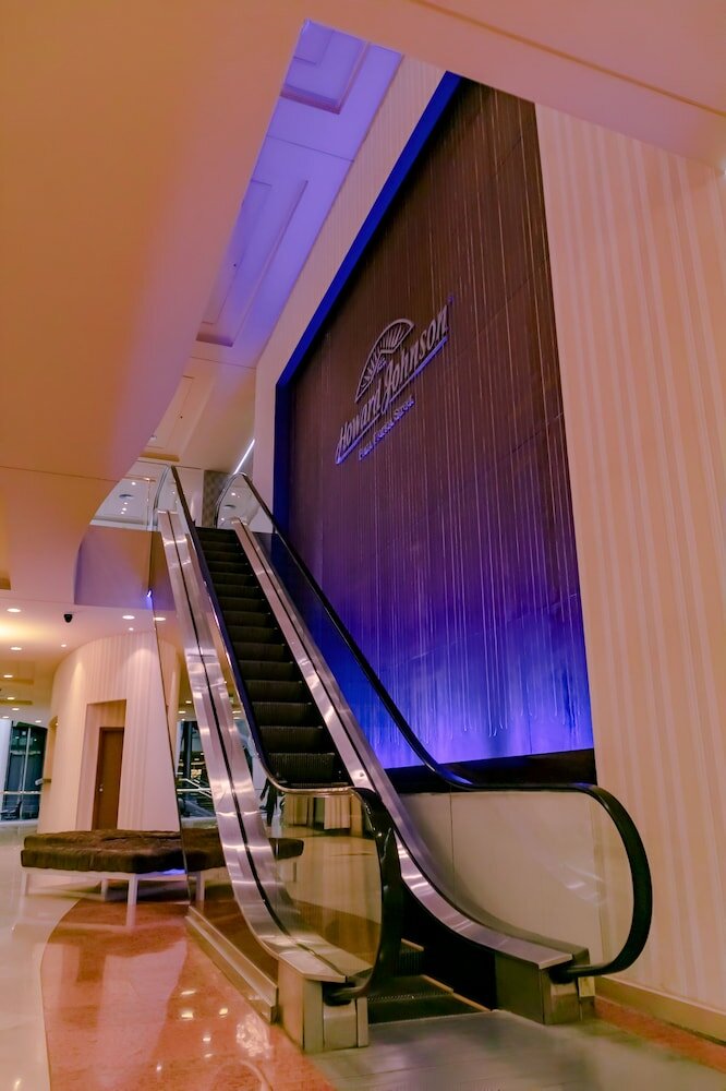 Фото Howard Johnson Plaza Florida Street