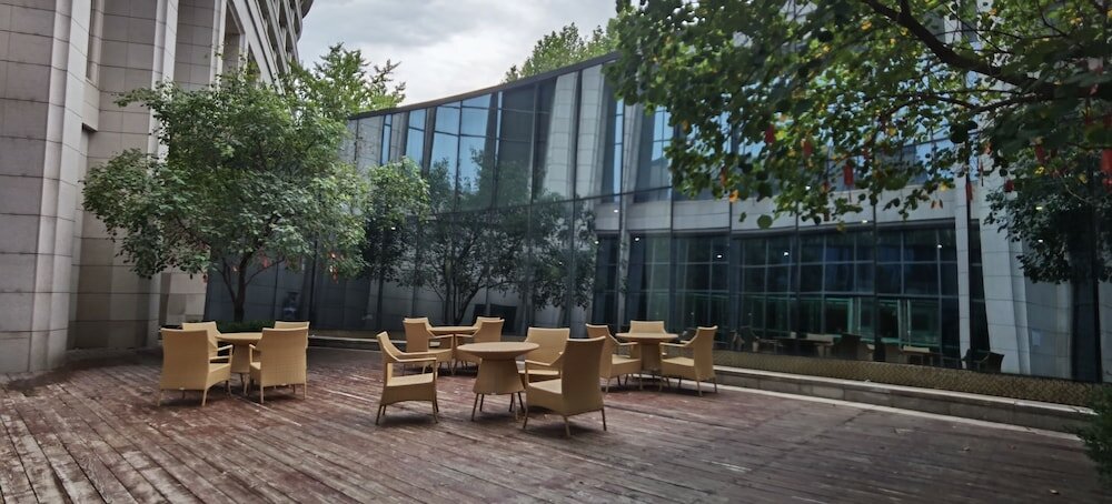 Фото Sheraton Qinhuangdao Beidaihe Hotel