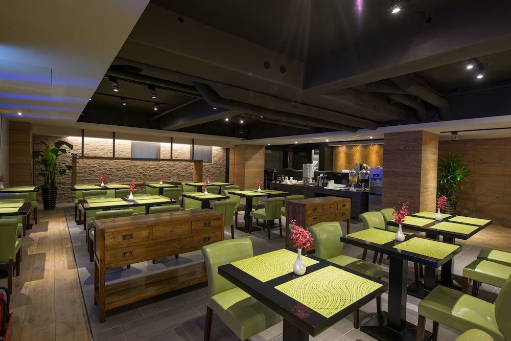 Фото Simple Plus Hotel