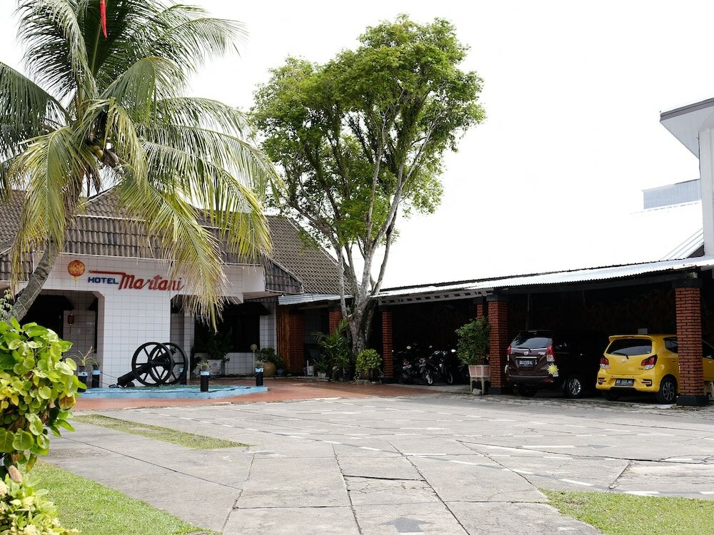 Фото Oyo 358 Hotel Martani