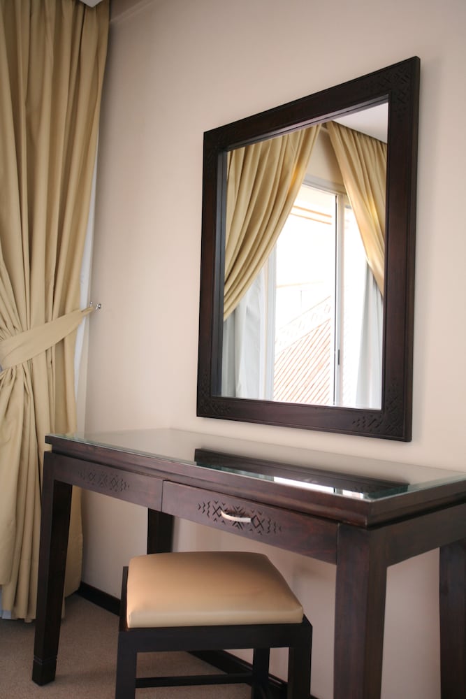 Фото Almas Hotel