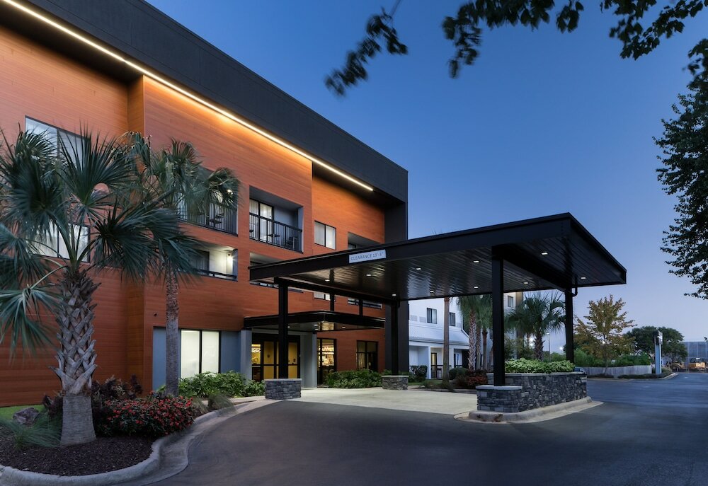 Фото Courtyard by Marriott Pensacola