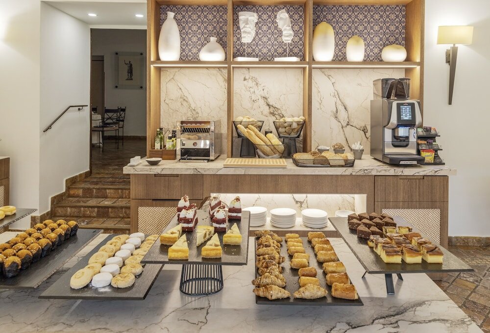 Фото Hotel Ilunion Mérida Palace