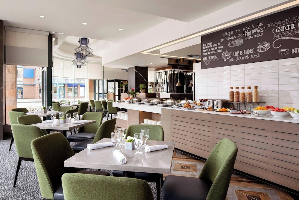 Фото Vancouver Airport Marriott