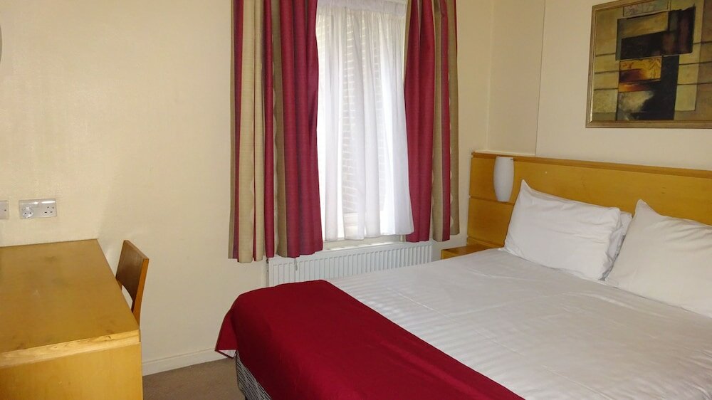 Фото Americana Hotel