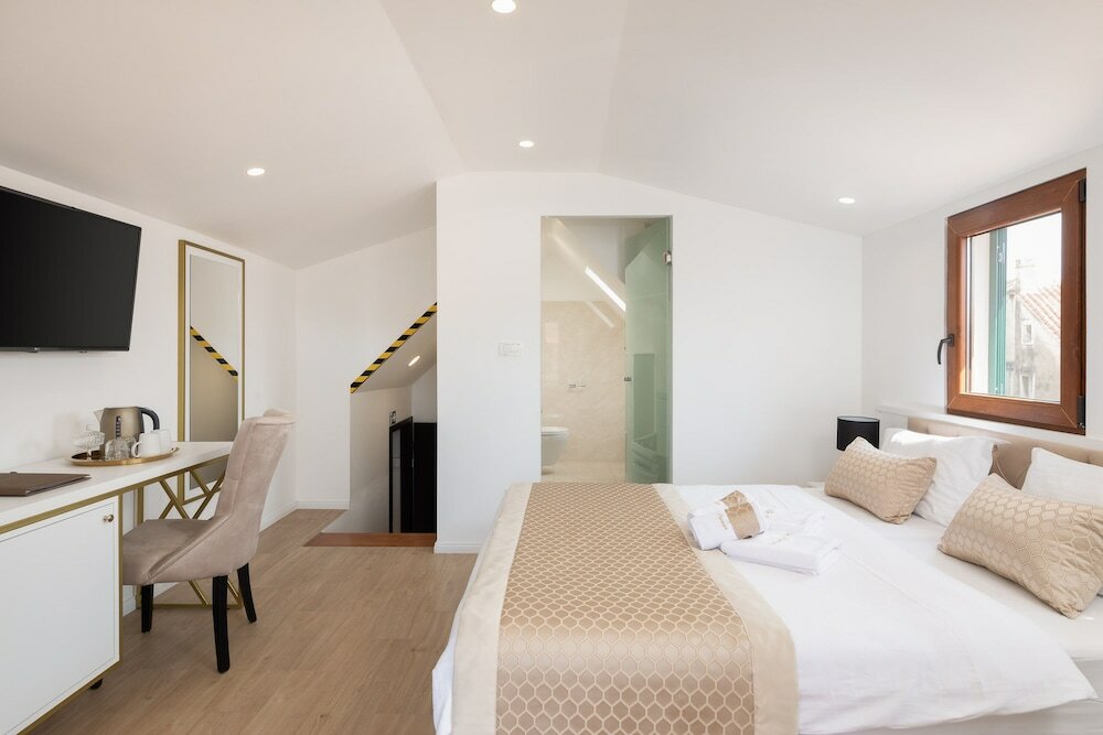 Фото Le Premier Rooms