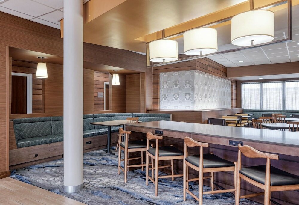 Фото Fairfield Inn & Suites Jeffersonville I-71