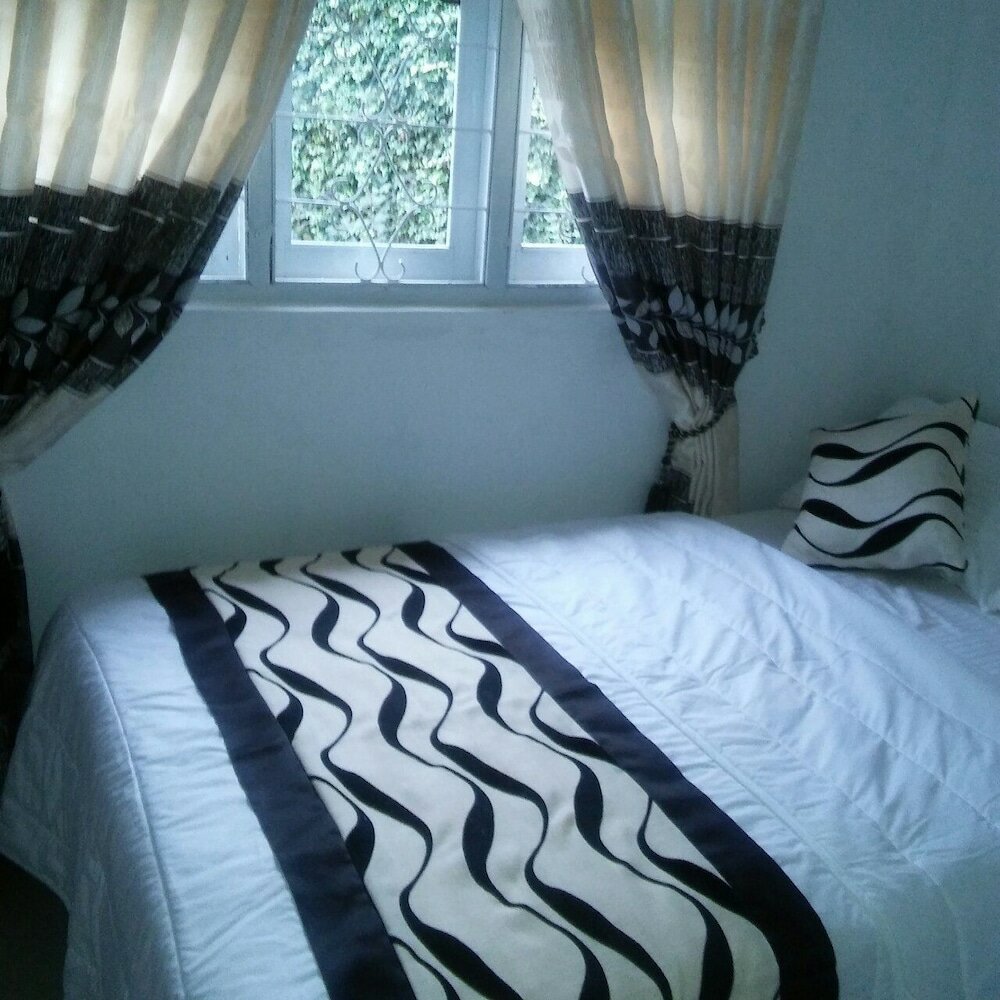 Фото The Raspberry Cottage