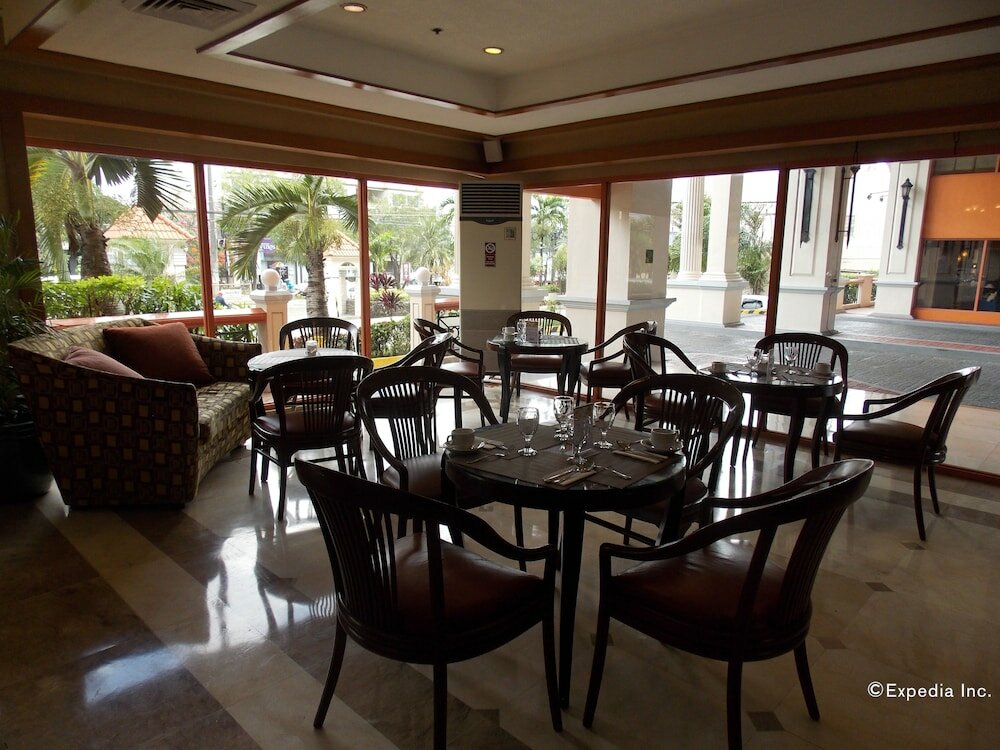 Фото The Mansion