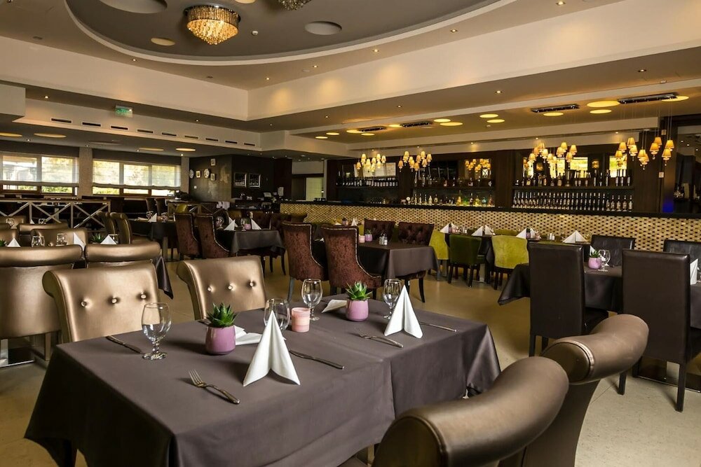 Фото Duna Garden Hotel