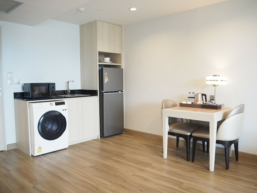 Фото Centre Point Plus Hotel Pratunam