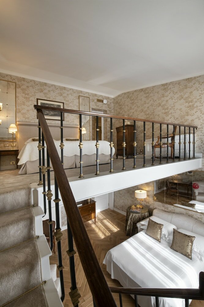 Фото Helvetia & Bristol