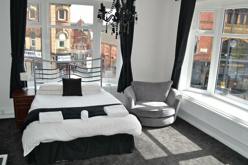 Hotel The Wrens, Leeds, photo