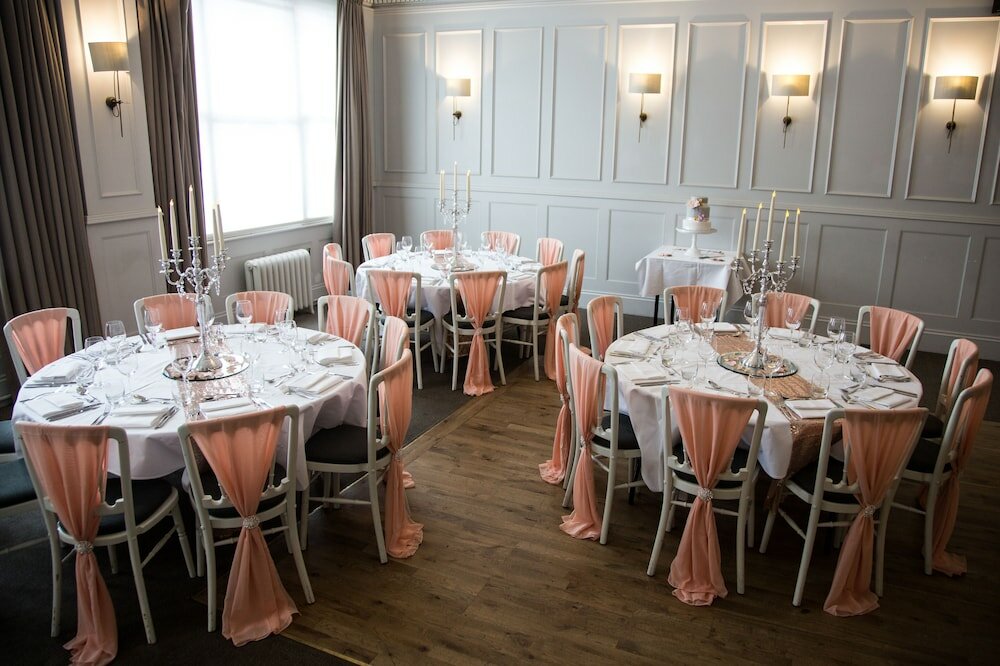 Фото Royal Wells Hotel