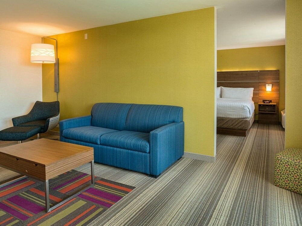 Фото Holiday Inn Express Fullerton - Anaheim, an Ihg Hotel