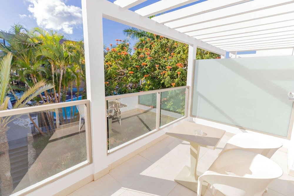 Фото R2 Bahía Playa Design Hotel & SPA Wellness - Adults Only