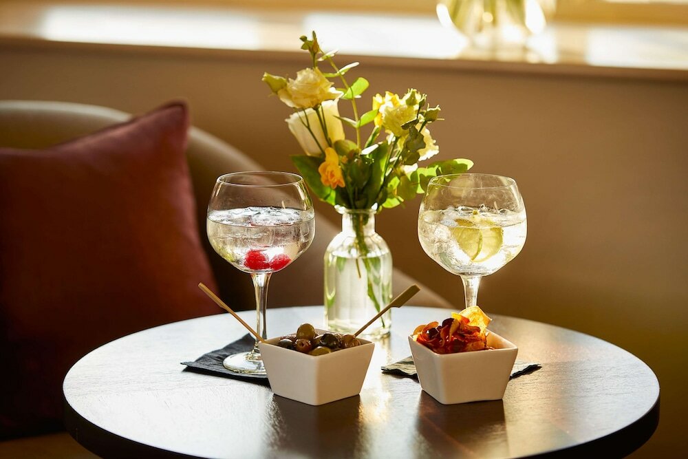 Фото Macdonald Houstoun House