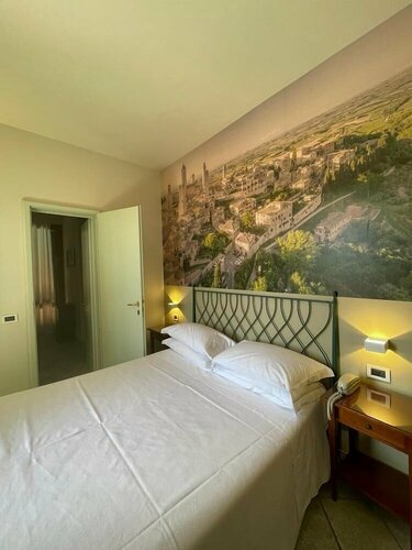 Внешний вид отеля Albergo Le Colline в Сан-Джиминьяно, фото 3