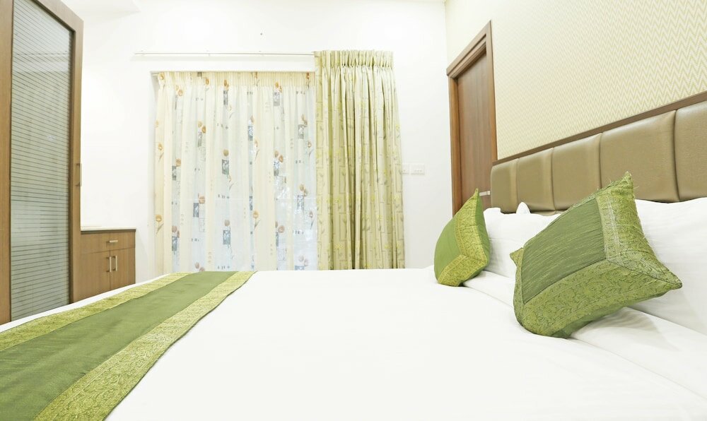 Фото Treebo Trend Pechis Castle