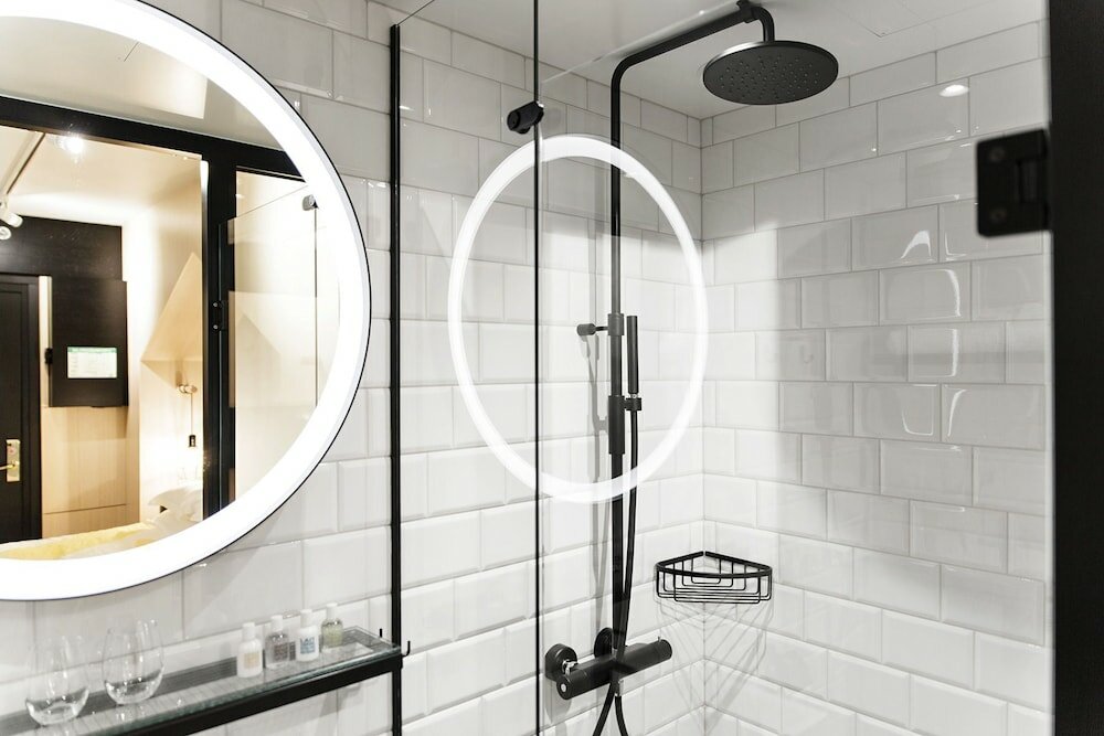 Фото Hotel With Urban Deli