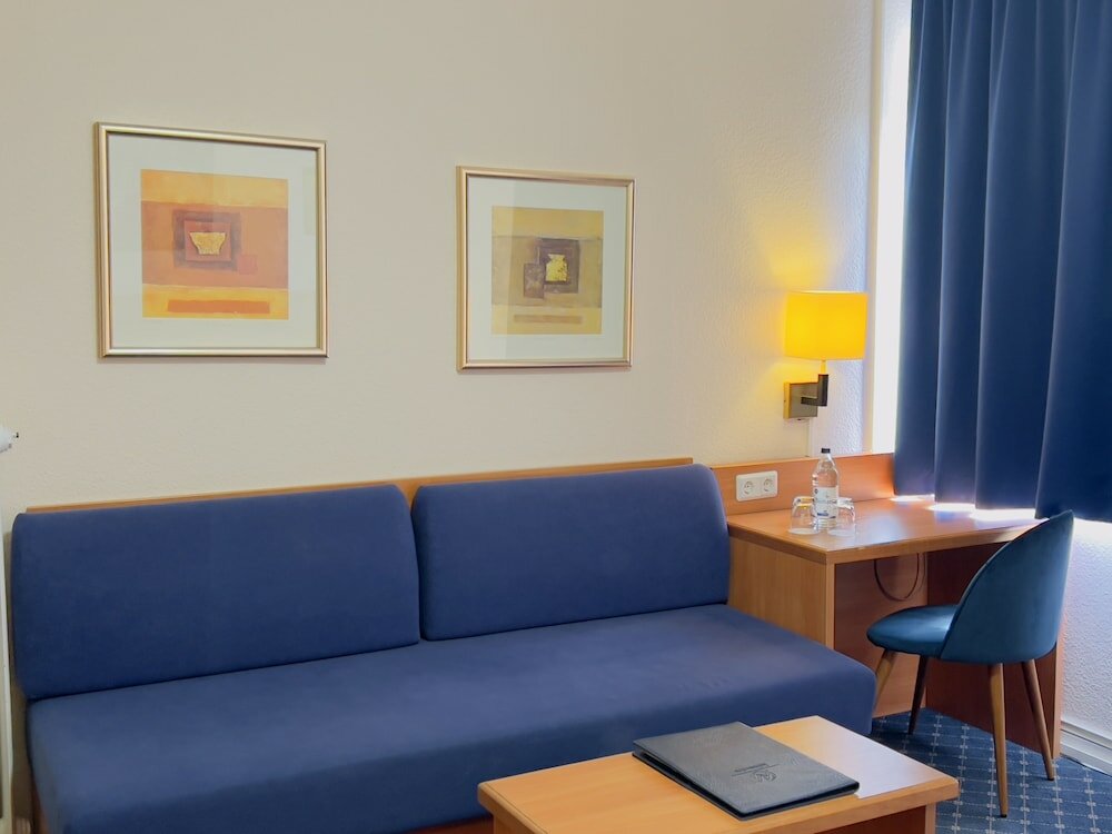 Фото Elbbrücken Hotel