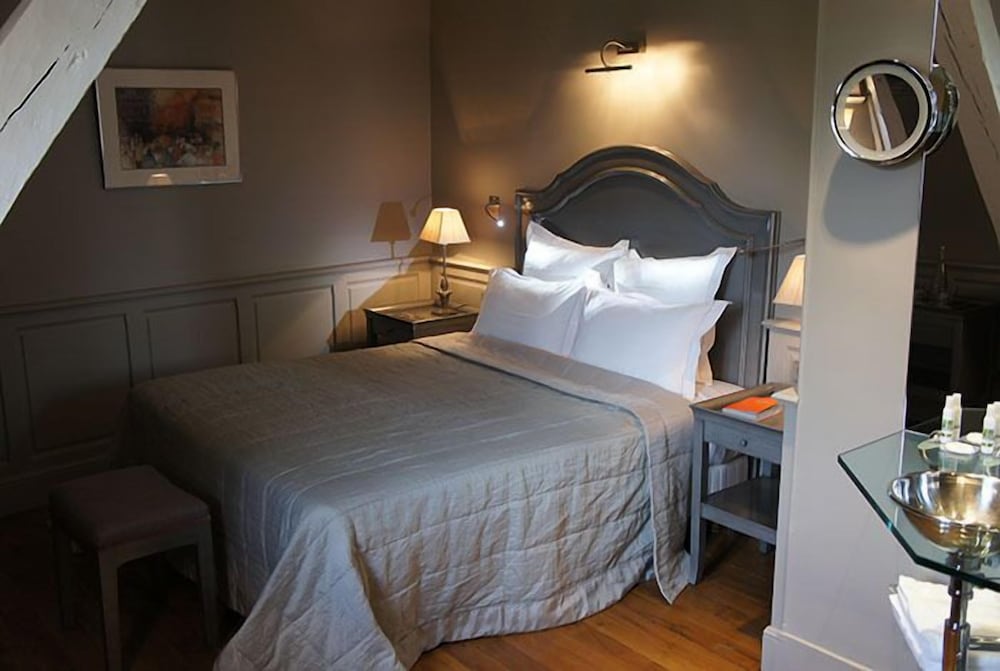 Фото La Cour Berbisey