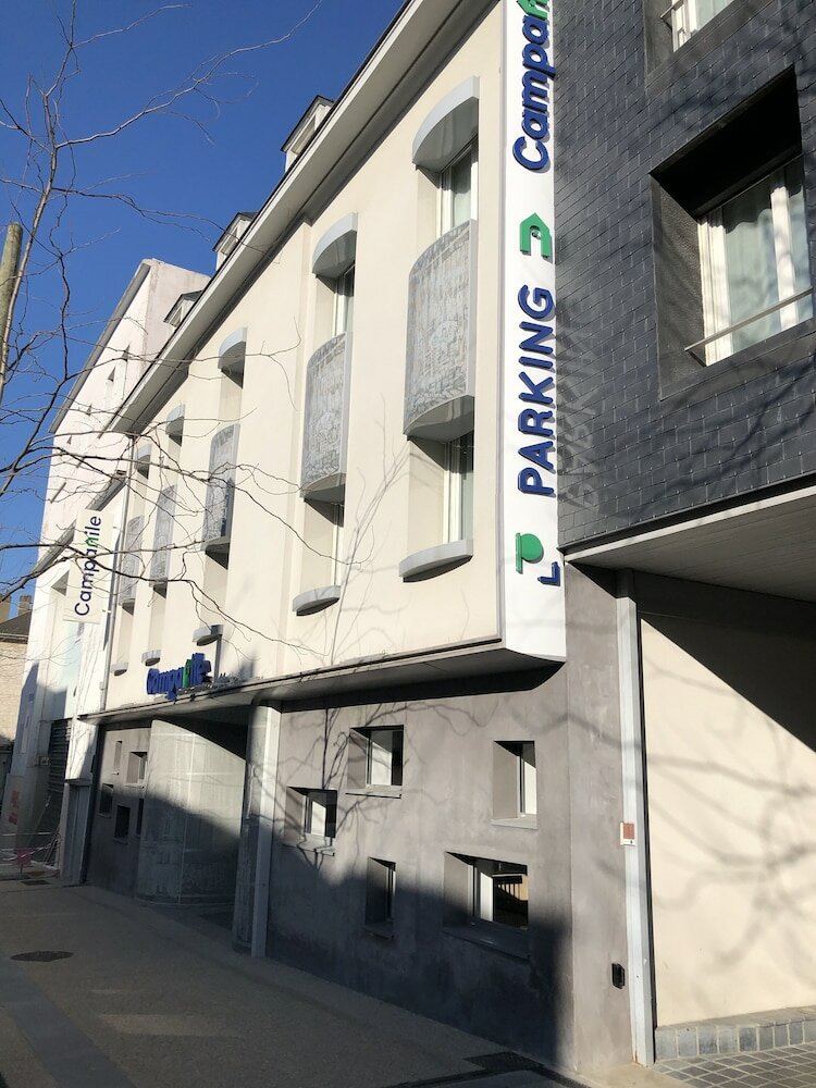 Фото Campanile Chartres Centre - Gare - Cathédrale