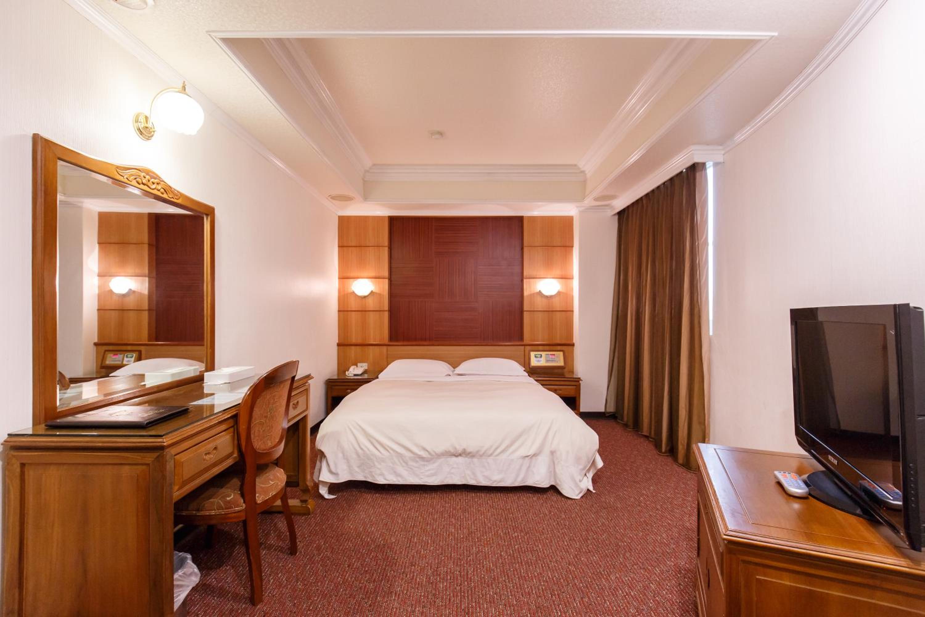 Фото Champion Hotel