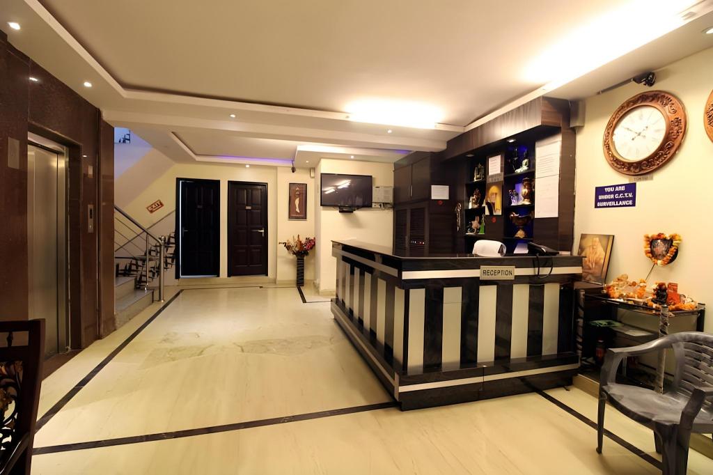 Фото отеля 1