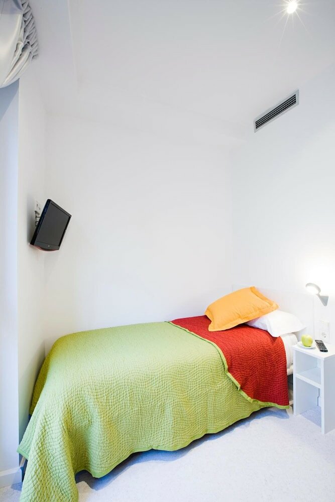 Фото Live And Dream Hostel