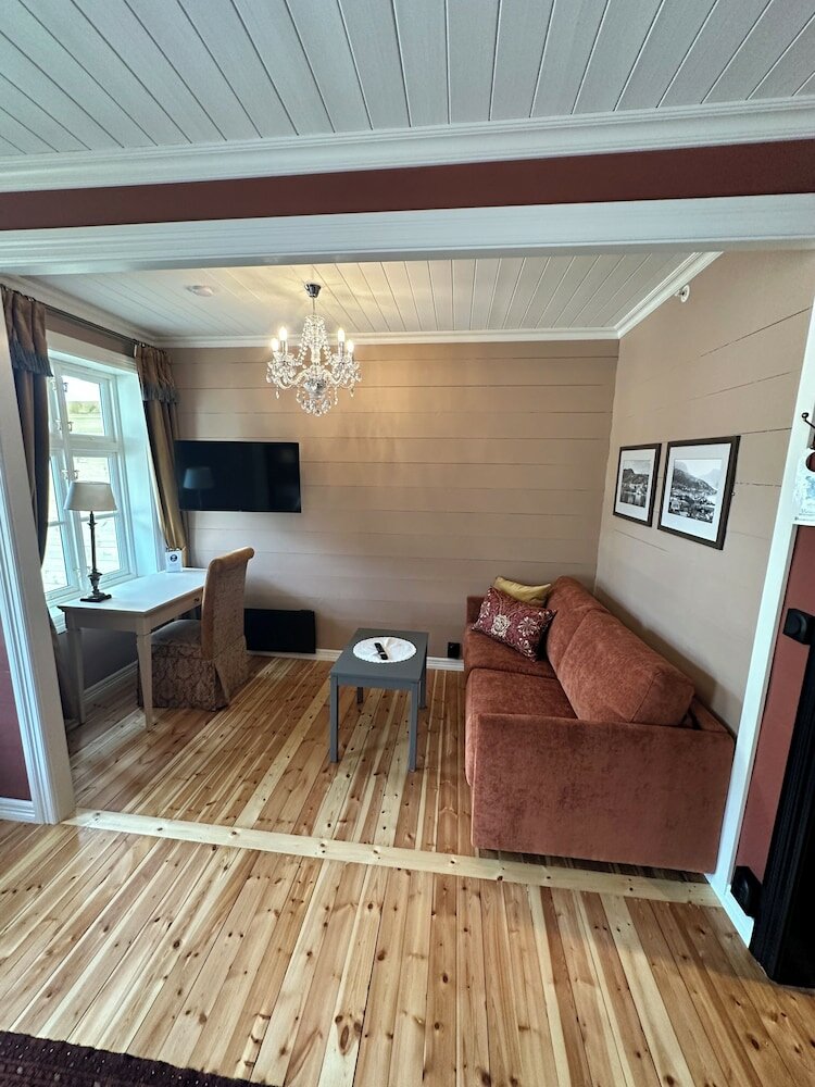 Фото Hofslund Fjord Hotel